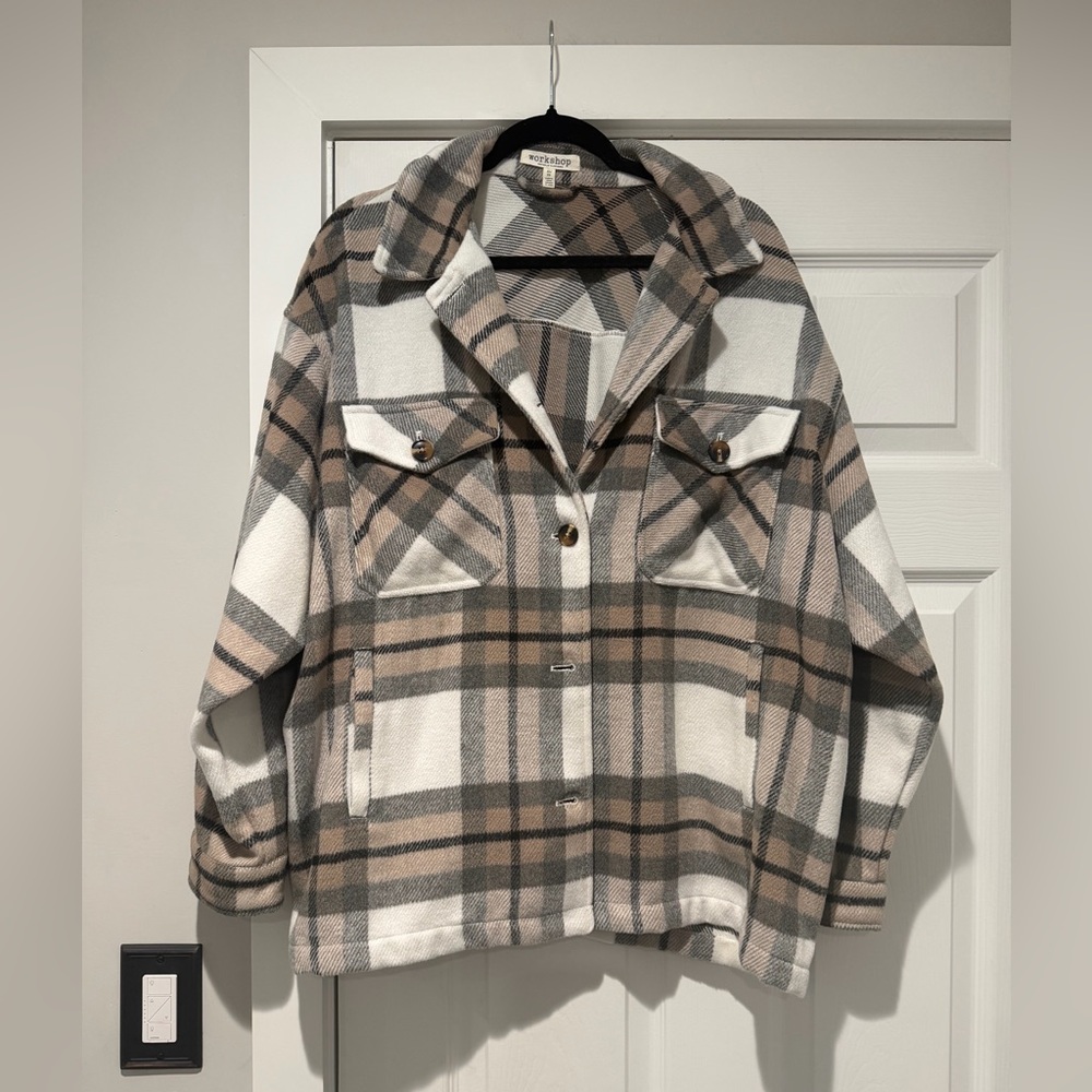 NWOT Women’s Workshop Plaid Brown/Taupe/White Pattern Oversized Shacket Size XL🤎